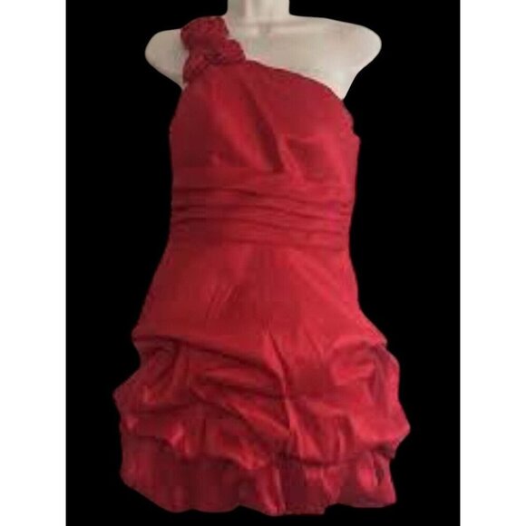 Masquerade Red Short Prom Or Formal dress Size 20 One Shoulder Flower Pleated - Picture 1 of 8